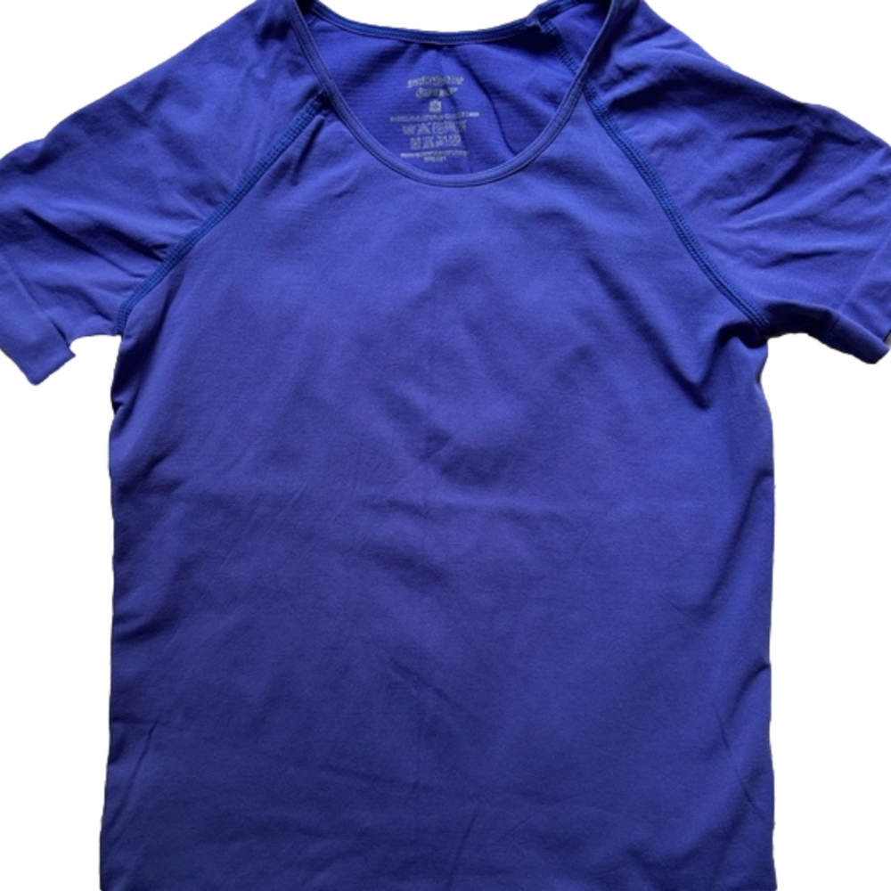 Sz Small Patagonia Women's Capilene® Slim fit Shirt, Running, Yoga, Pilates